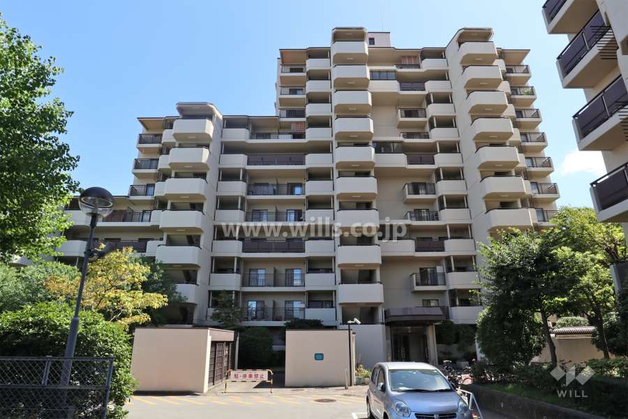 星和プラネタウン千里南第3期A棟（乙女座のまち）の外観（東側から）