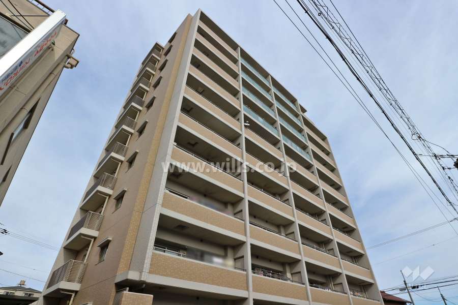 ファミリアーレ日比野の外観（南西側から）