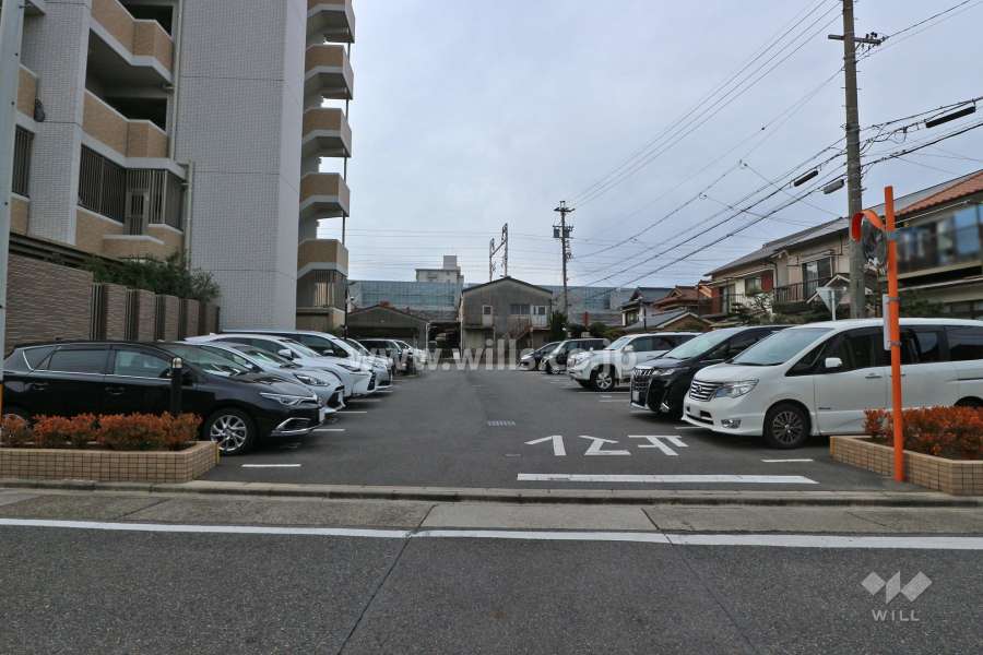 敷地内駐車場(屋外平面式)