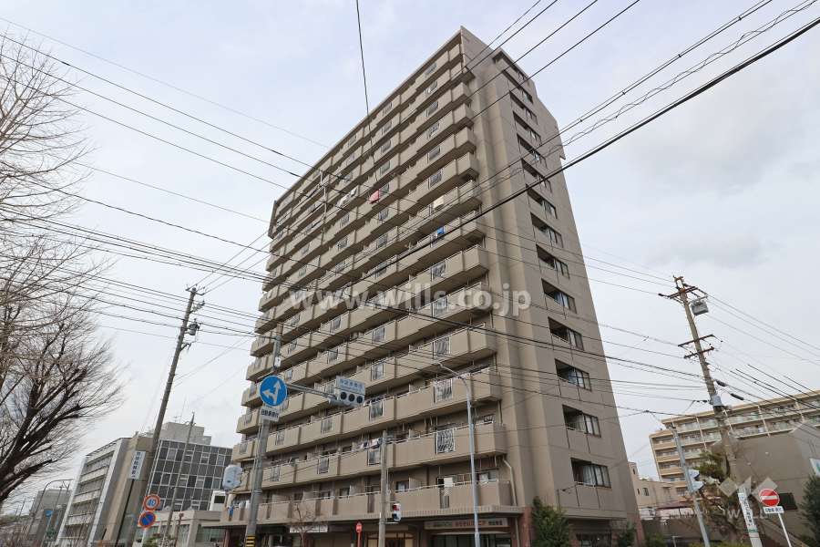 神宮東コーポラスの外観（南東側から）