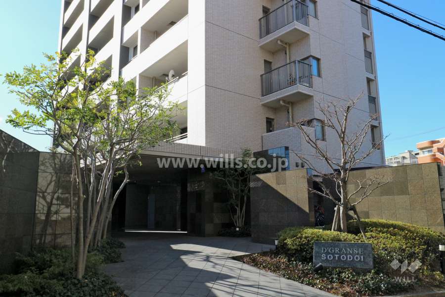 エントランスアプローチ