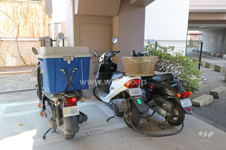 バイク置場