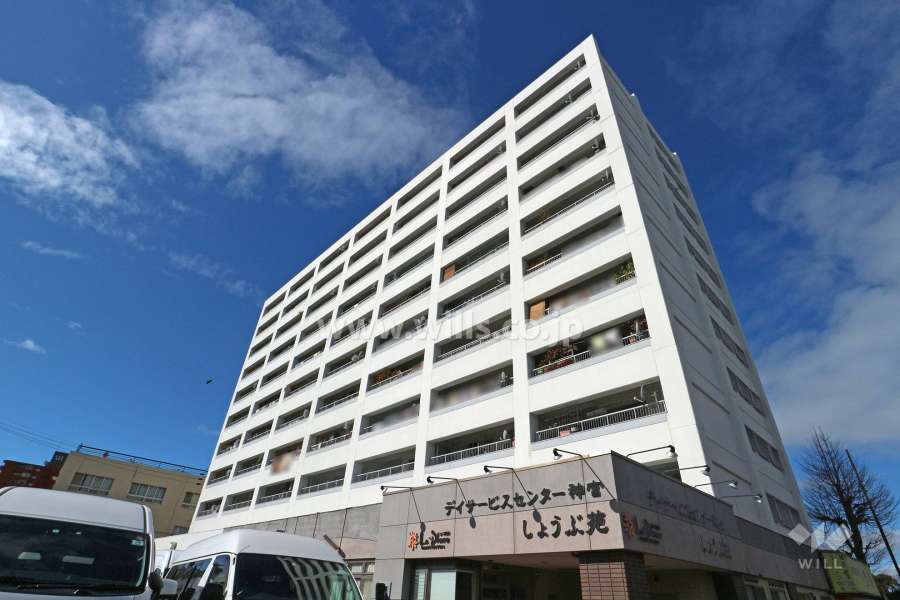 パークサイドレジデンス神宮苑の外観（南東側から）