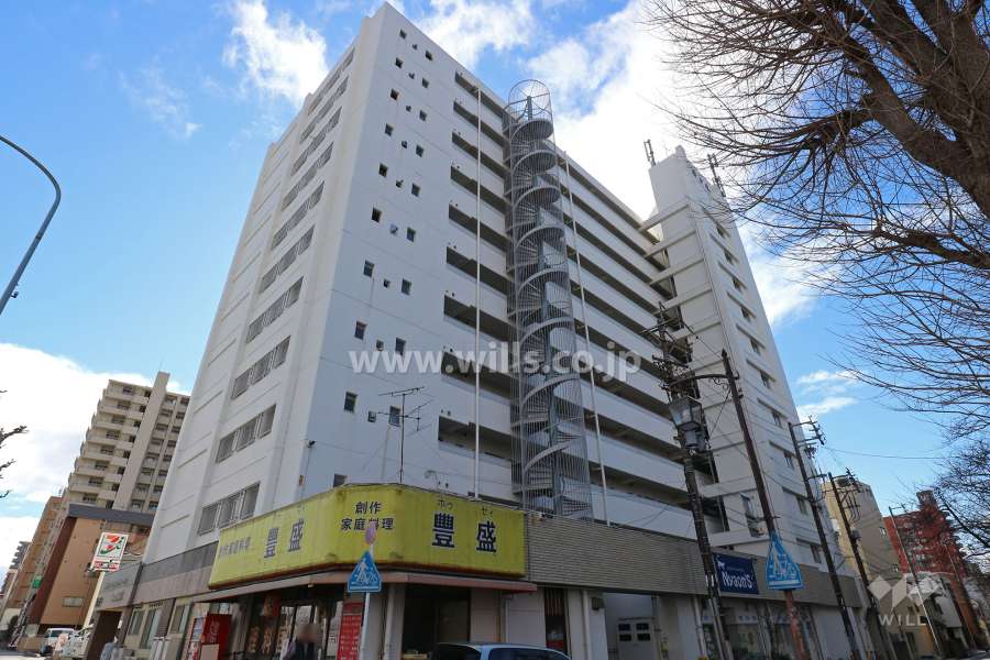 パークサイドレジデンス神宮苑の外観（北東側から）