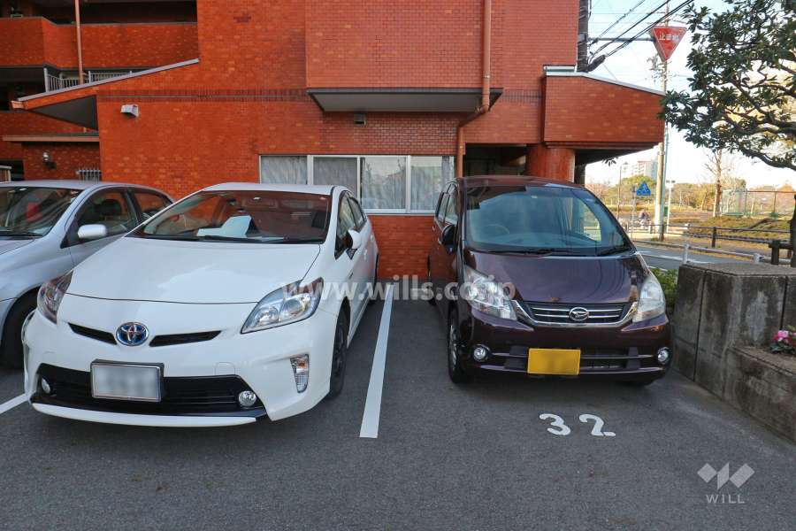 敷地内駐車場（屋外平面式）