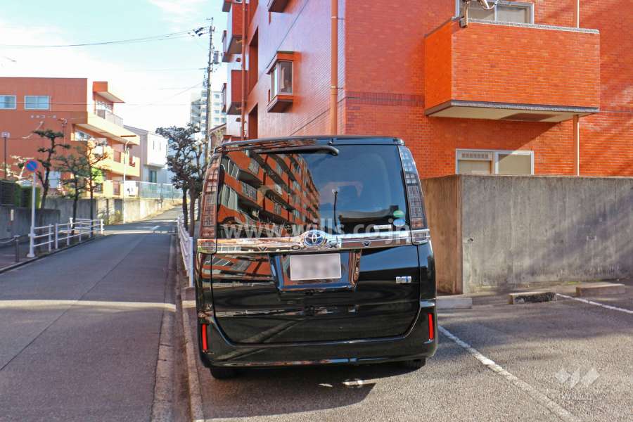 敷地内駐車場（屋外平面式）