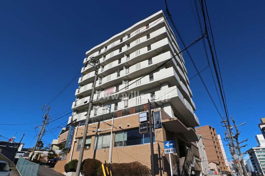 ファミール神宮の外観（南東側から）
