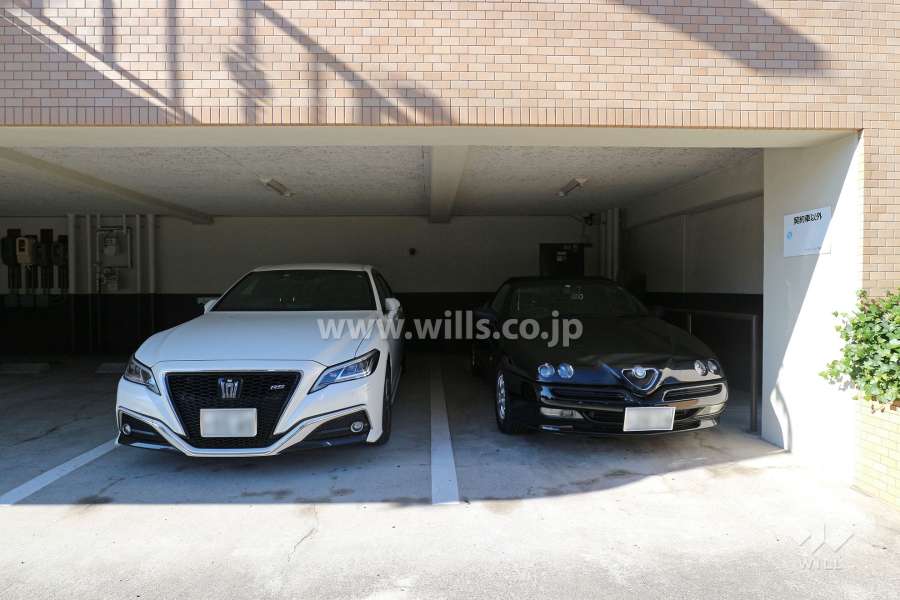 敷地内駐車場（屋内平面式）
