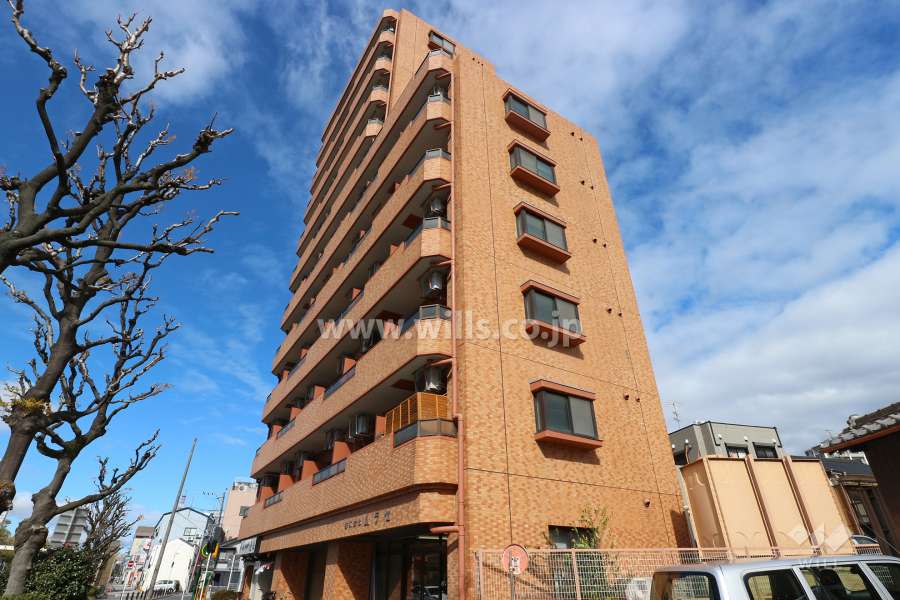 ライオンズマンション熱田神宮公園の外観（南東側から）