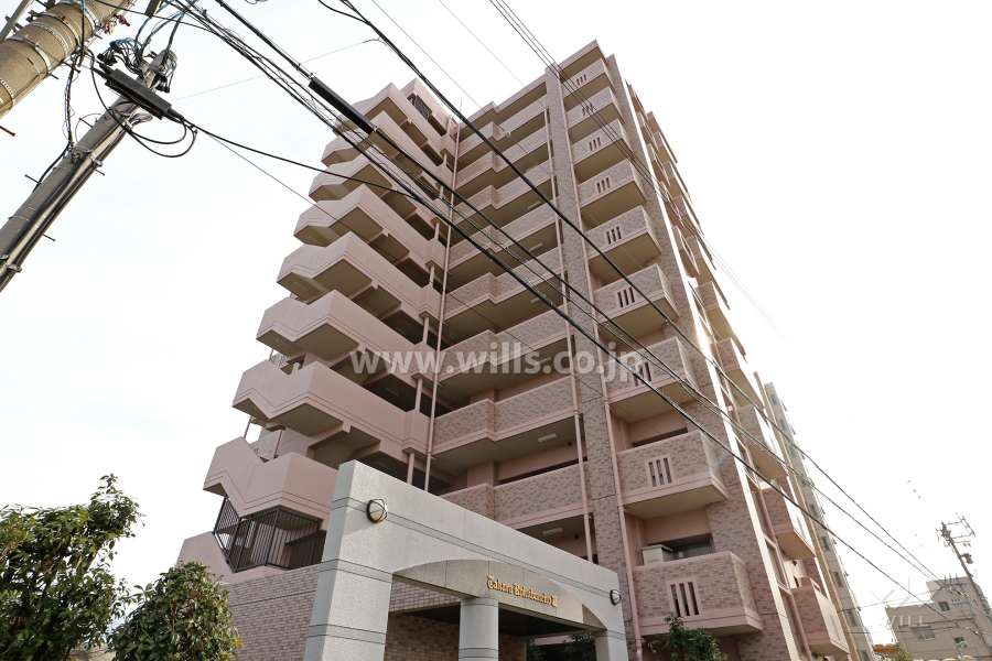 宝マンション六番町第3の外観（北西側から）