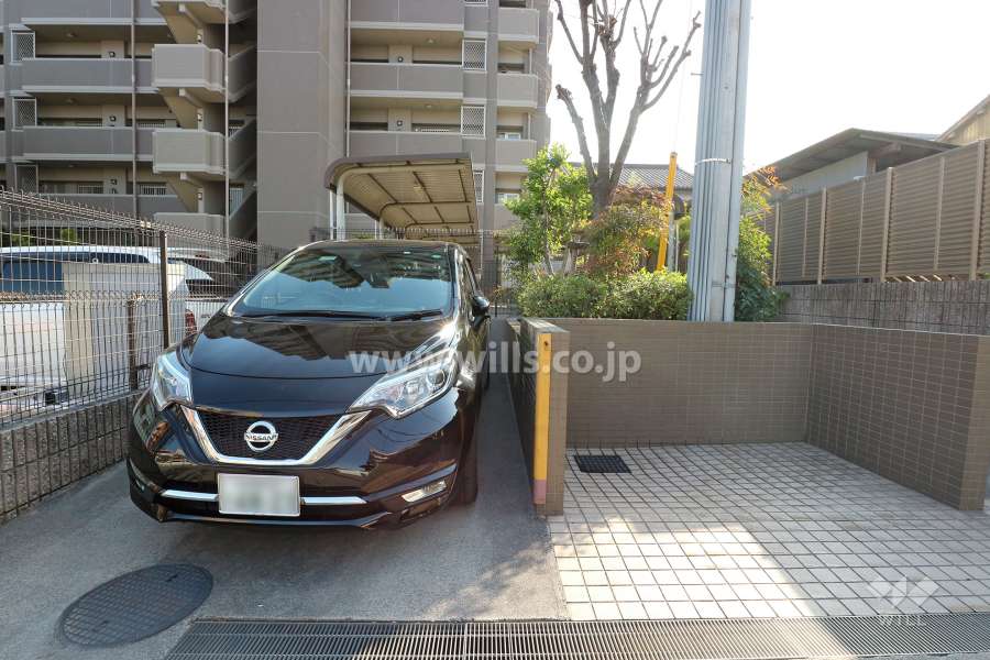 敷地内駐車場（屋外平面式）