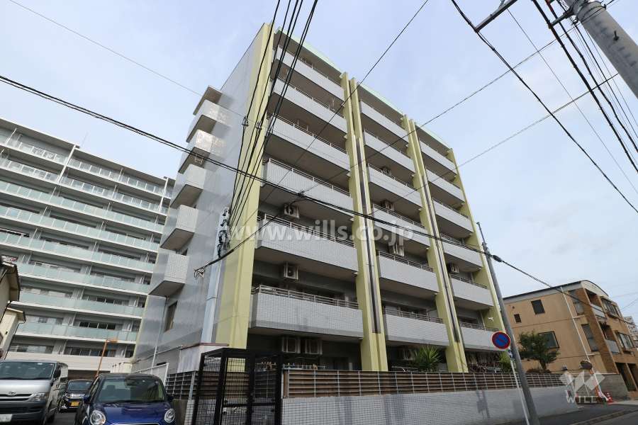 神宮ハイツの外観（南西側から）