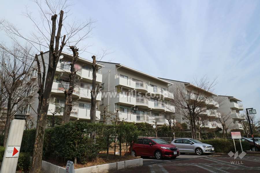 神宮東パークハイツ2号棟の外観（南西側から）
