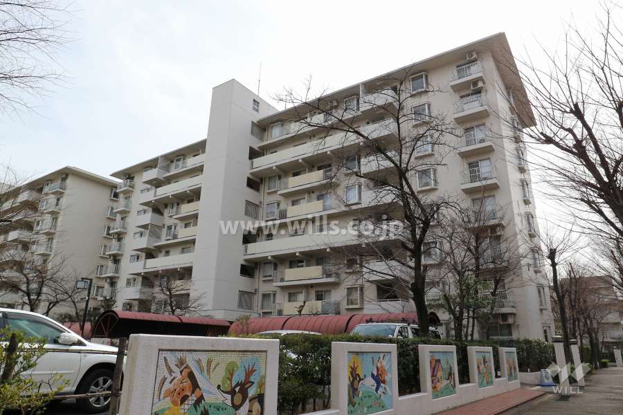 神宮東パークハイツ4号棟の外観（北西側から）