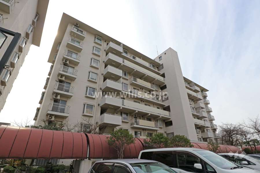 神宮東パークハイツ4号棟の外観（北東側から）