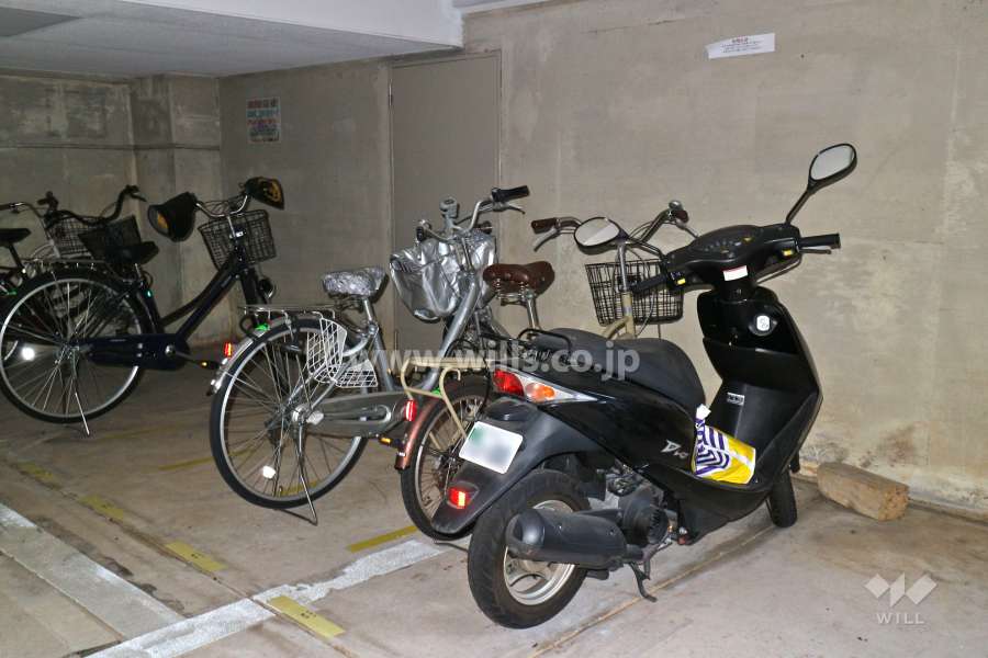 駐輪場、バイク置場