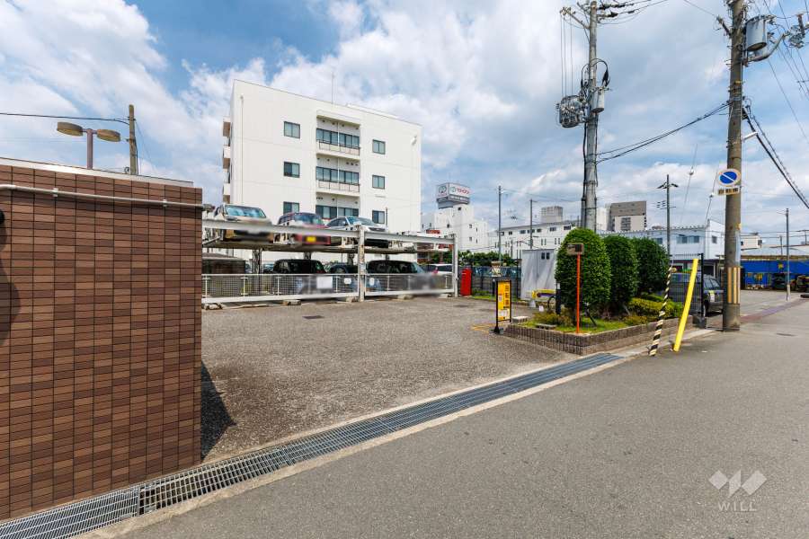 駐車場の出入口