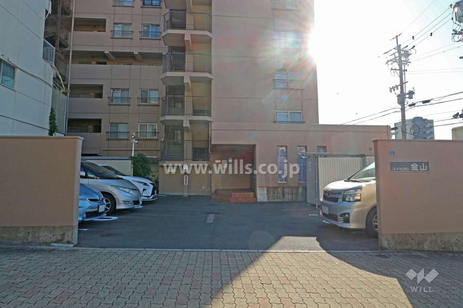 駐車場出入り口・敷地内駐車場（屋外平面式）