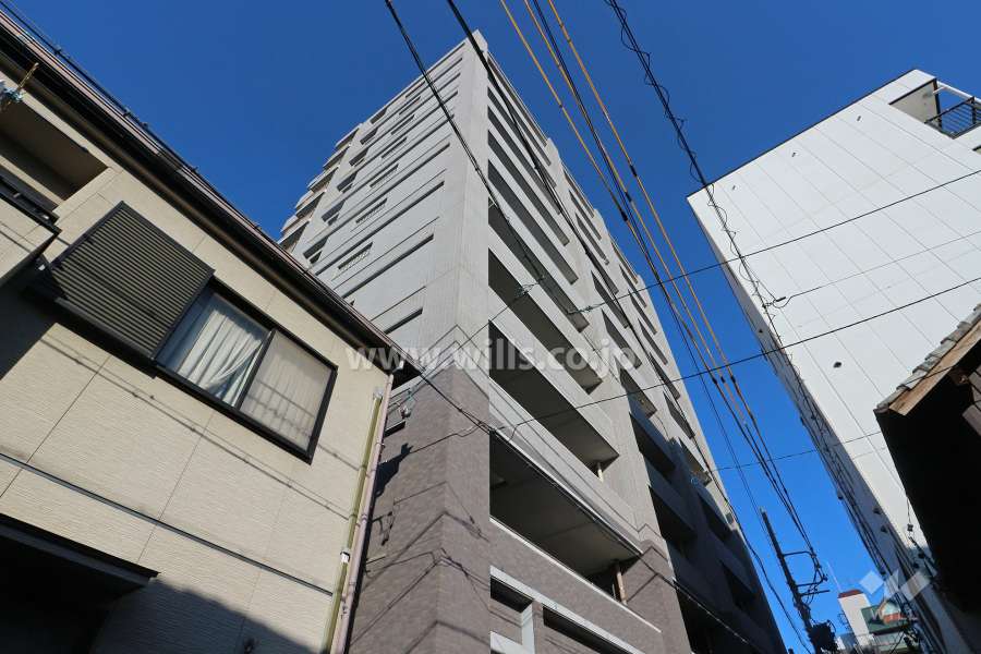 ロイヤルクレスト金山の外観（南西側から）