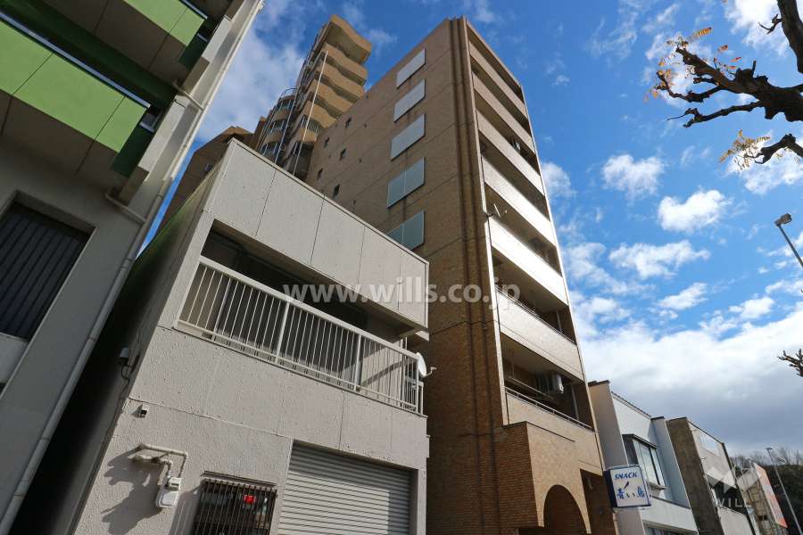 ダイアパレス神宮苑の外観（南西側から）