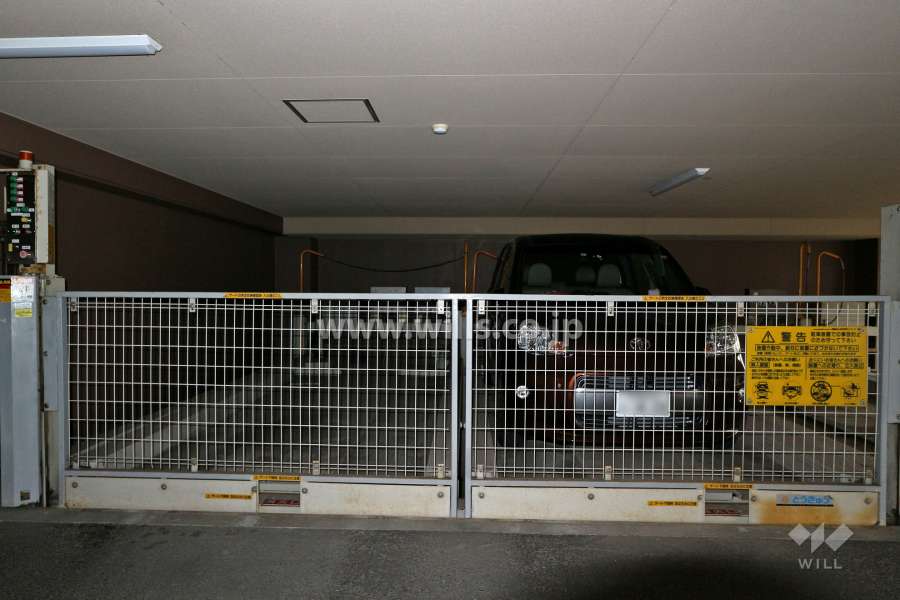 敷地内駐車場（屋内平面式）