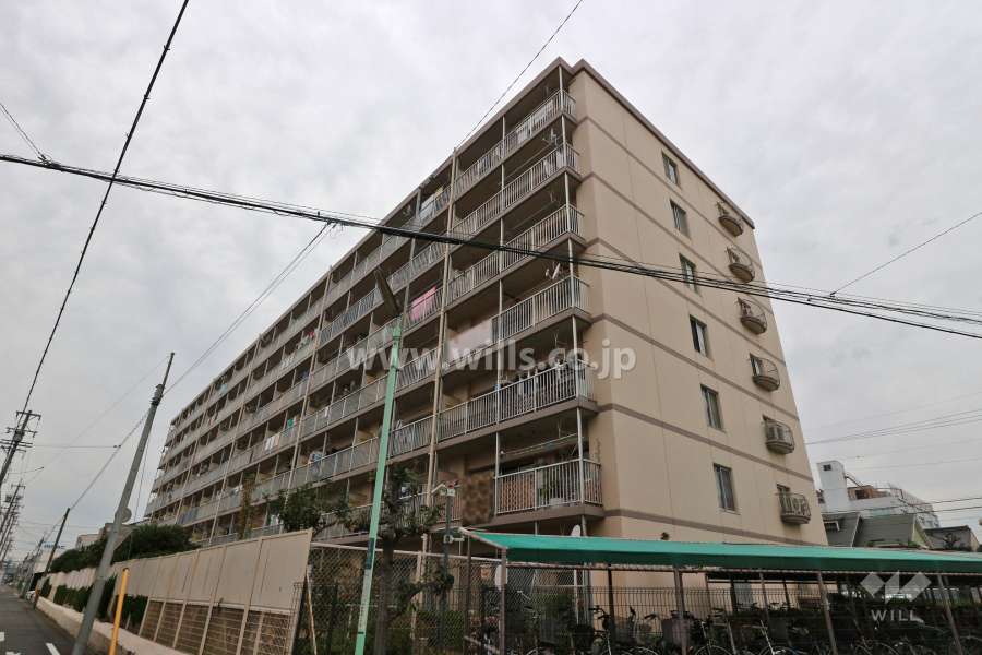 エコーハイム日比野の外観（南東側から）