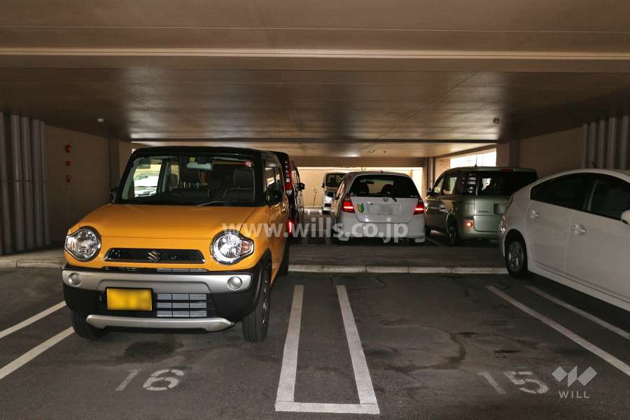 敷地内駐車場（屋内平面式）