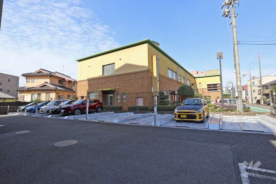 敷地内駐車場（屋外機械式）