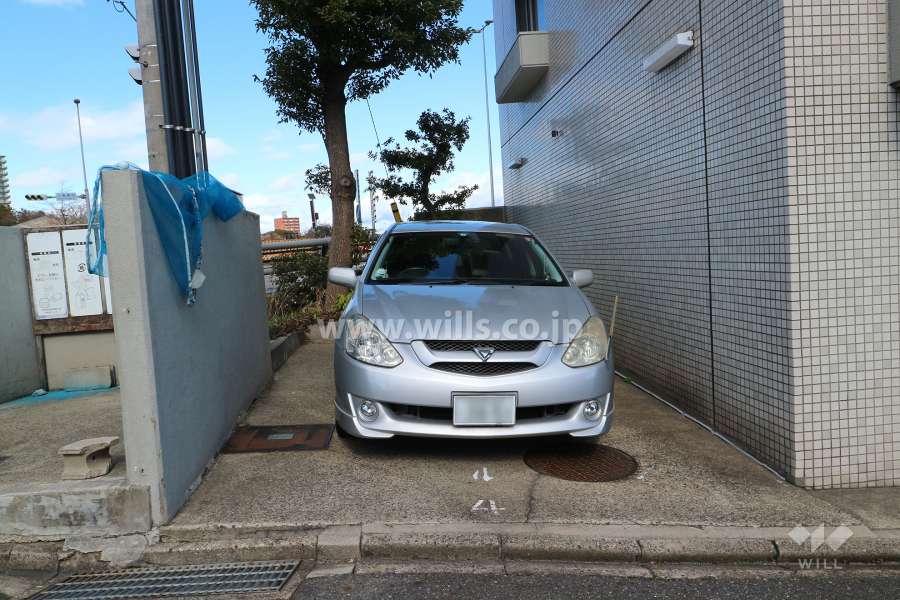 敷地内駐車場（屋外平面式）