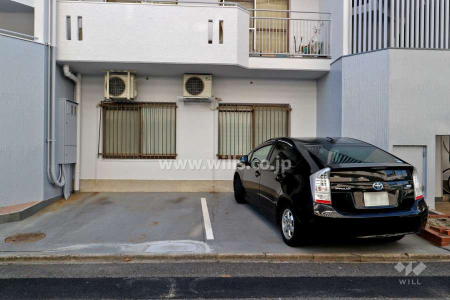 敷地内駐車場（屋外平面式）