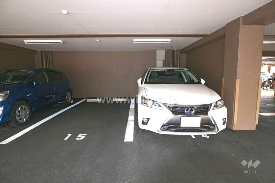 敷地内駐車場（屋内平面式）