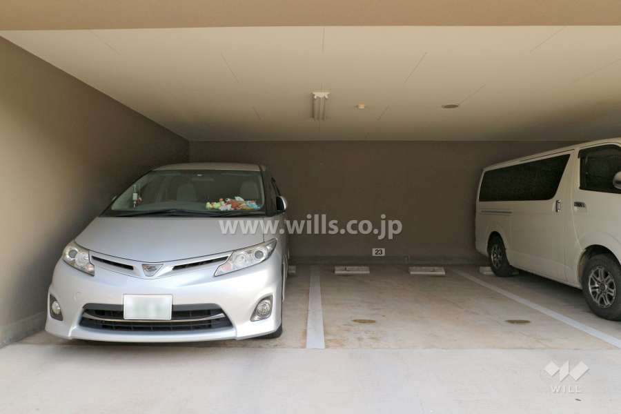 敷地内駐車場（屋内平面式）