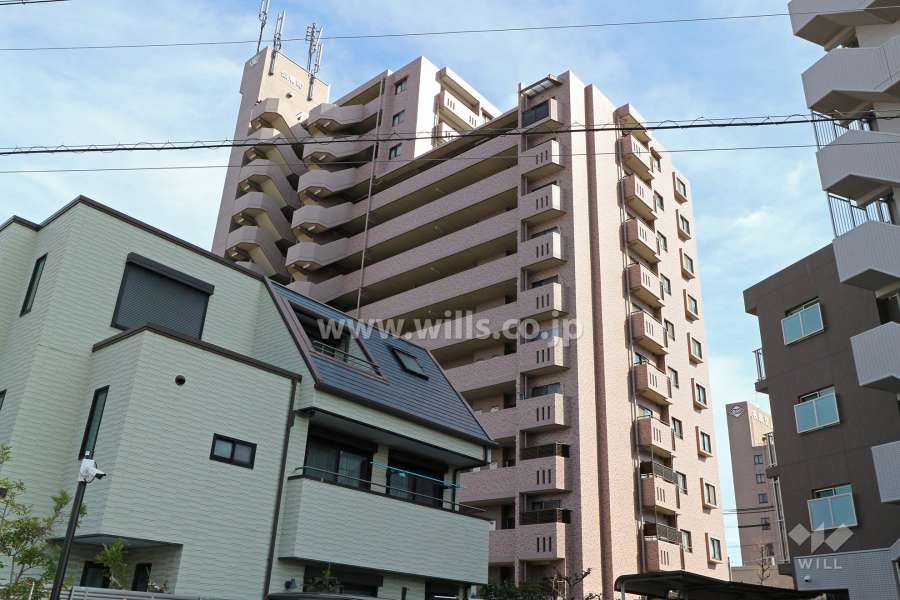 宝マンション伝馬町の外観（西側から）