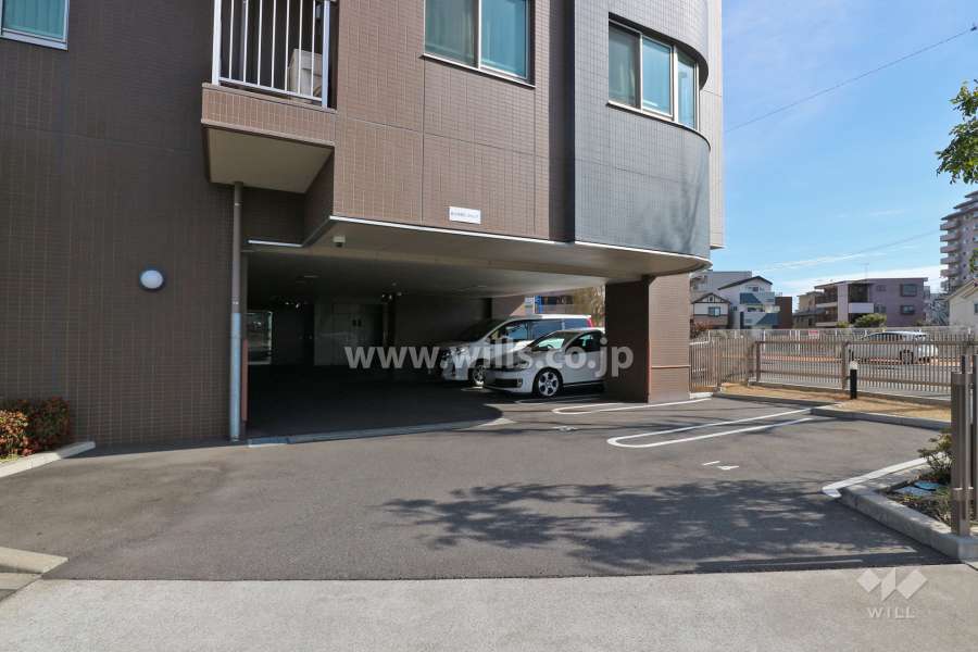 敷地内駐車場(屋外平面式)