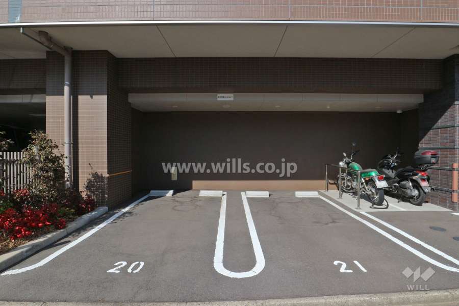 敷地内駐車場（屋外平面式）