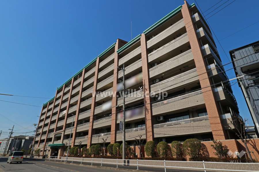 カルティア熱田の外観（南東側から）