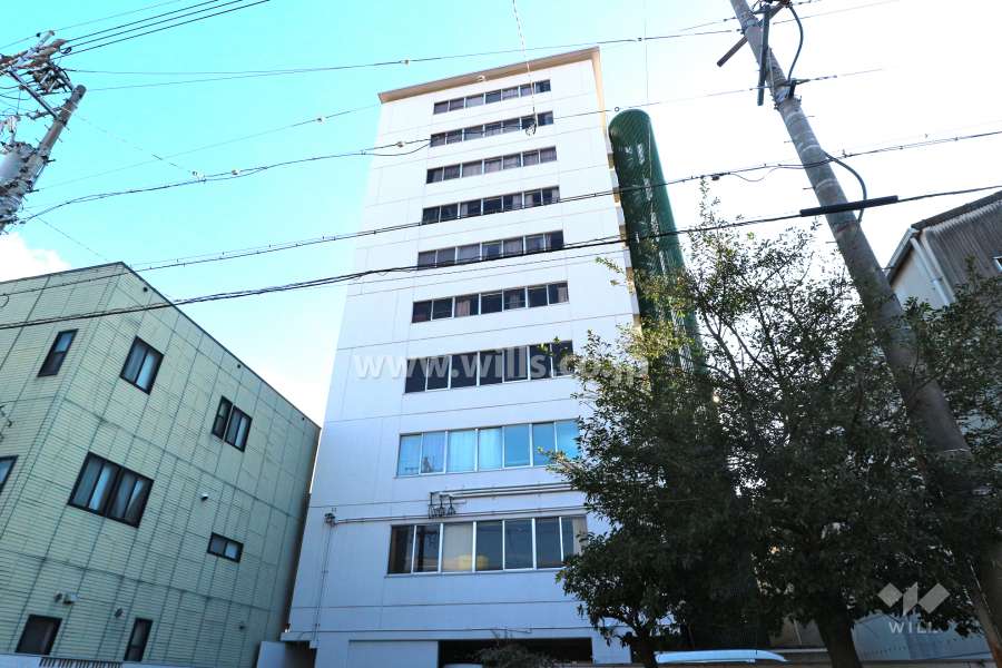 UMビルの外観（北西側から）