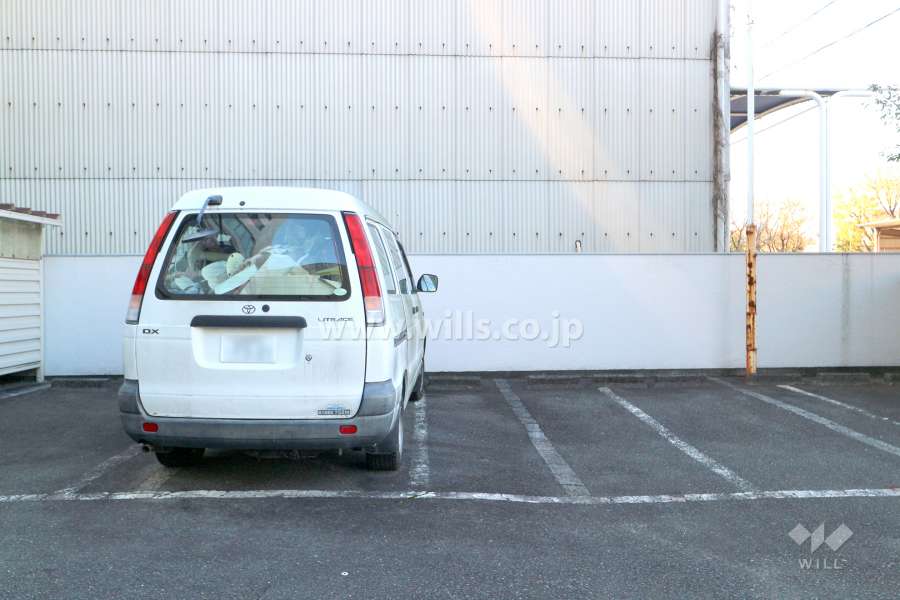 敷地内駐車場（屋外平面式）