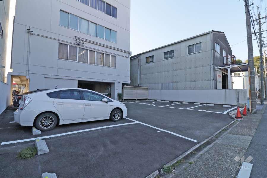 敷地内駐車場（屋外平面式）