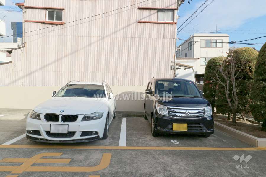 敷地内駐車場（屋外平面式）
