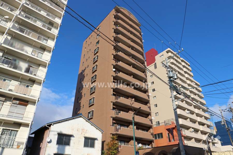 グランドメゾン六番町の外観（南西側から）