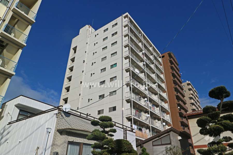 プラザフェニックス熱田の外観（南西側から）