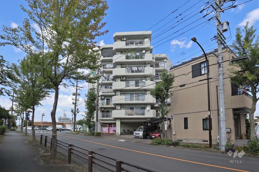ユニーブル白鳥の外観（南西側から）