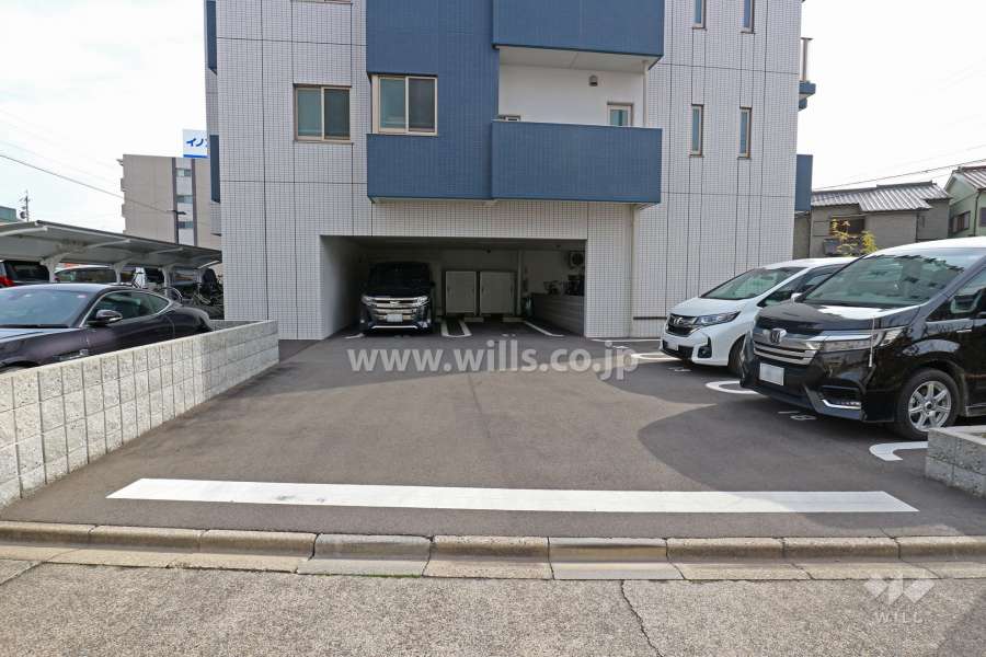 敷地内駐車場(屋外平面式)