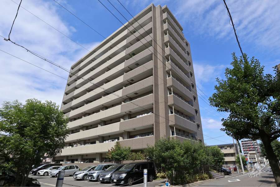 メイツ熱田八番リーフテラスN棟の外観（南東側から）