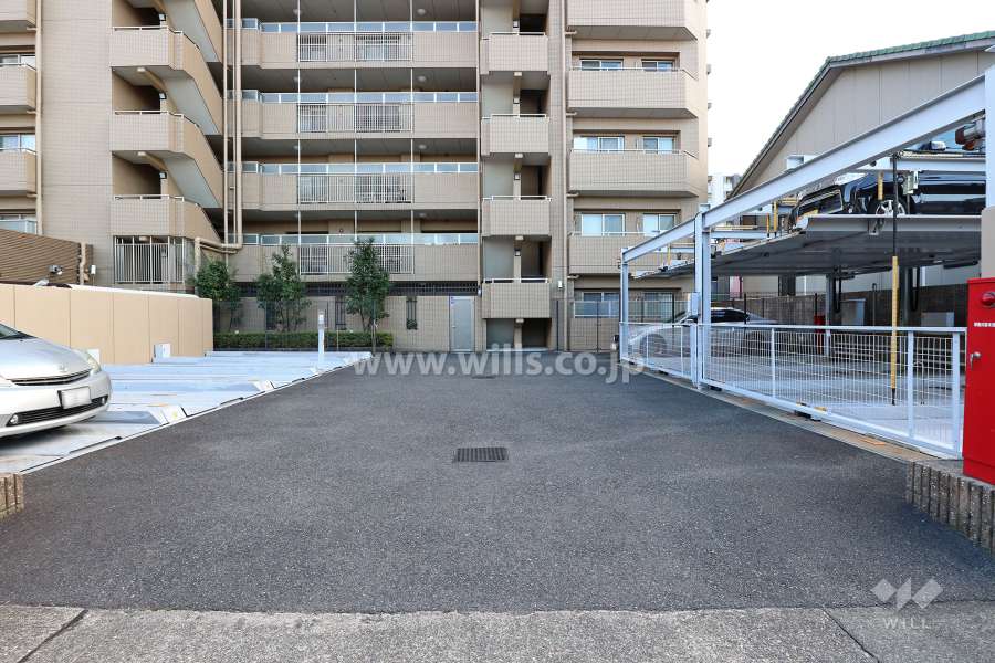 駐車場出入り口・敷地内駐車場（屋外機械式）