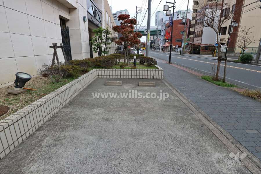 敷地内駐車場（屋外平面式）