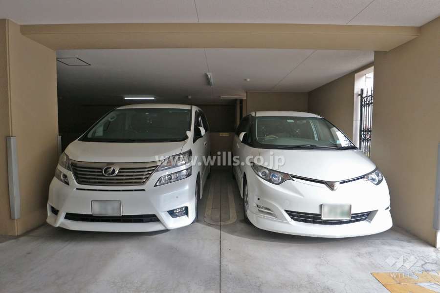 敷地内駐車場（屋内平面式）