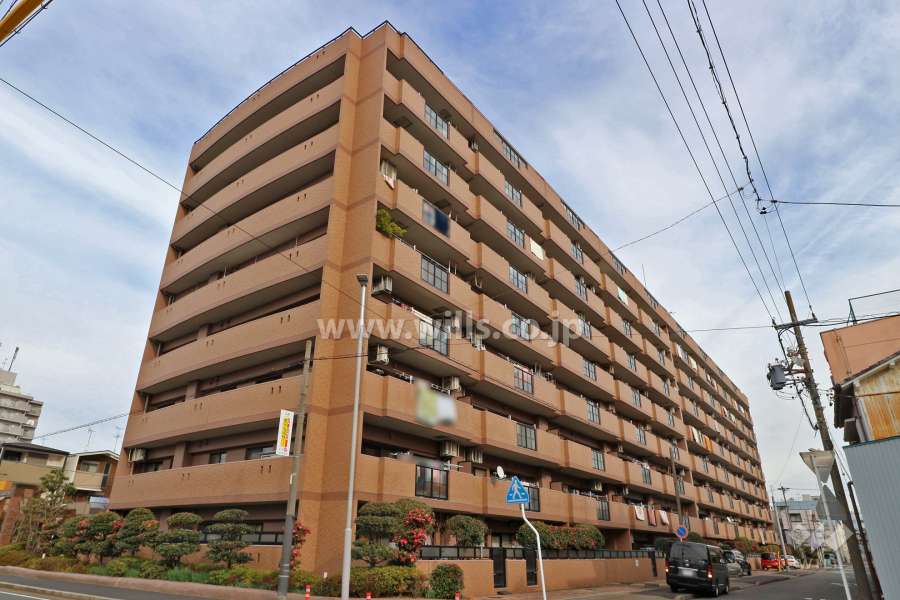 サンハウス熱田の外観（南西側から）