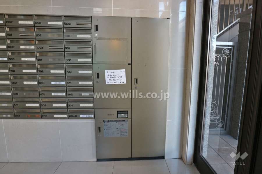 宅配ボックスと共用ポスト